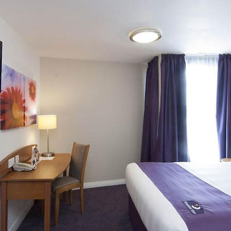 Premier Inn Liverpool Albert Dock Exterior photo